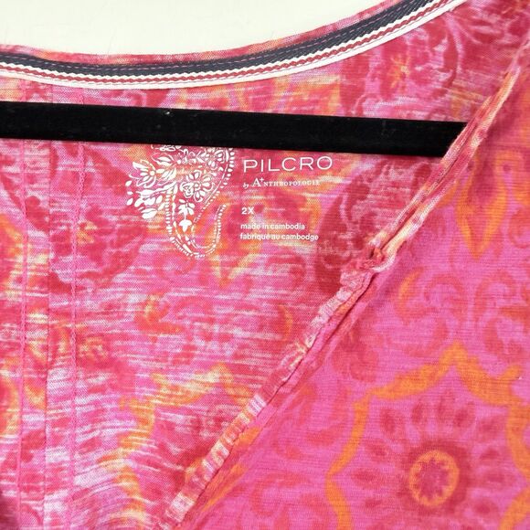 Pilcro Anthropologie 2X Boho Pink Flower Colorful Artsy Raw Hem V Neck Top - Picture 4 of 14